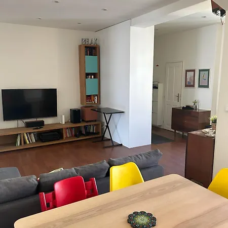 דירה The Riverbank Flat - Perfect For Family *