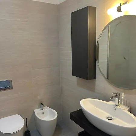 The Riverbank Flat - Perfect For Family Praha