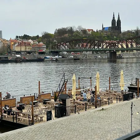 Appartement The Riverbank Flat - Perfect For Family *